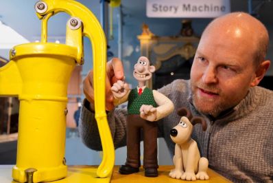 Award-winning_animator_and_director_at_Aardman_Will_Becher_adjusts_Wallace__Gromit_on_their_visit_to_Young_VA_Bethnal_Green._Photo_by_David__-_Copy.jpg