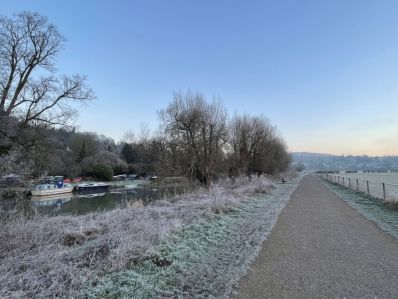 Bathampton_Meadows_Riverside_cycle_path._Credit_Tom_Boden_-_Copy.jpg