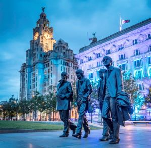 Beatles_Sculpture_c_VisitBritain_-_Quintin_Lake.jpg