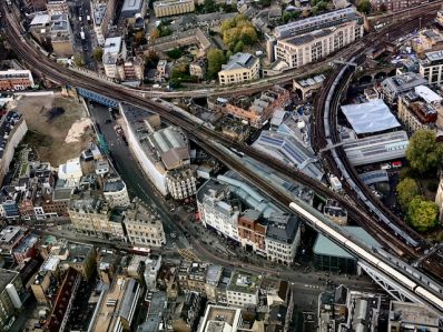 Bermondsey_Borough_and_Bankside_are_dominated_by_Victorian_railway_lines_meetmrlondoner..jpeg