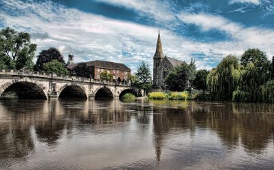 shrewsbury-1377319_1280.jpg