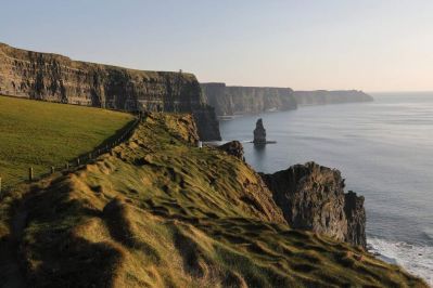 Cliffs_Of_Moher_Co_Clare_courtesy_Chaosheng_Zhang.jpg