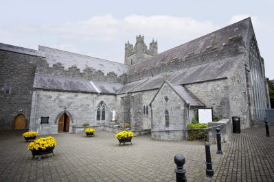 Black_Abbey_Kilkenny_City_courtesy_Leo_Byrne_Photography.jpg