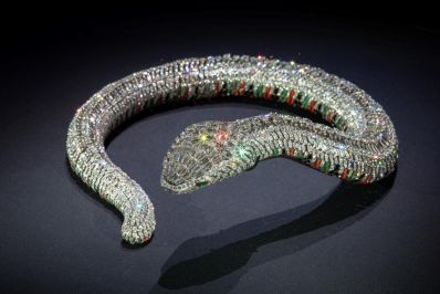 Installation_view_of_Cartier_at_VA_South_Kensington_12_April-16_November_2025_c_Victoria_and_Albert_Museum_London_18_-_Copy.JPG