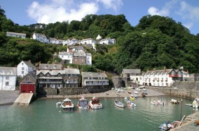 clovelly-2313018_1280.jpg