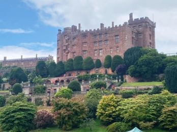 Web_Powis_Castle_-_Neil_Redler_2.jpg