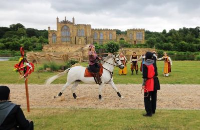 The_Trusty_Steed_at_Kynren_The_Storied_Lands_Trick_riding.JPG